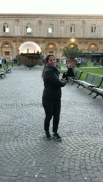 הטיול לרומא: נועה רוקדת בותיקן
