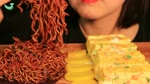 ASMR Black bean noodles(Chapagetti) and Cheese egg roll Mukbang(Eating sounds)[ASMR Quiz1]
