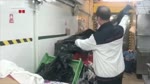 【反送中】11.21 理大圍城戰 副校長協助清理廚房垃圾衛炳江滿頭大汗
