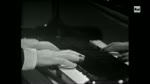 Piero Angela suona il piano